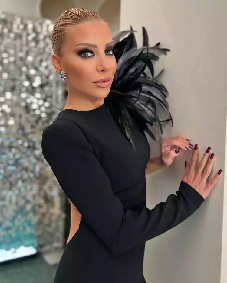 Gülşah Saraçoğlu'nun estetik ameliyatı 9 saat sürdü: Son halini paylaştı, görenleri şok etti! 4